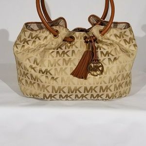 Michael kors purse